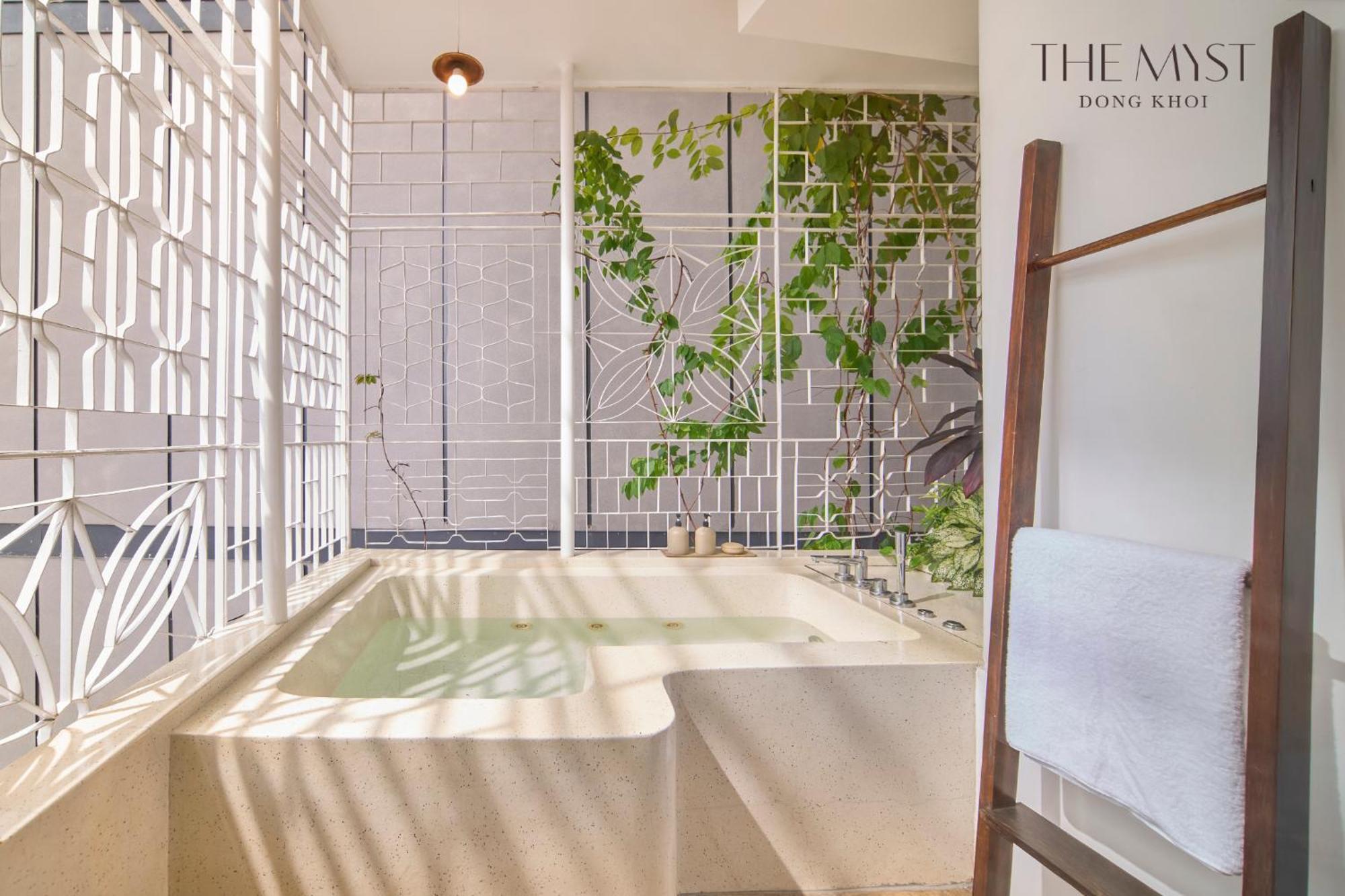 The Myst Dong Khoi Hotel 5*